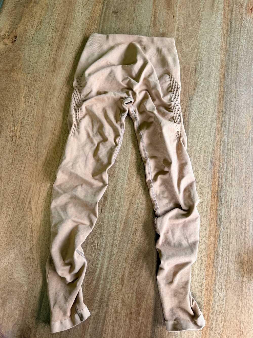 Alphalete Kids Seamless Leggings in Beige